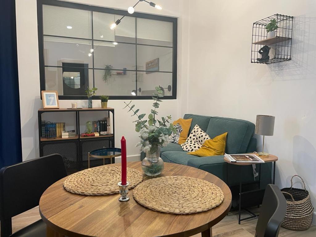 Apartamentos Sol Y Luna La Línea de la Concepción Zewnętrze zdjęcie